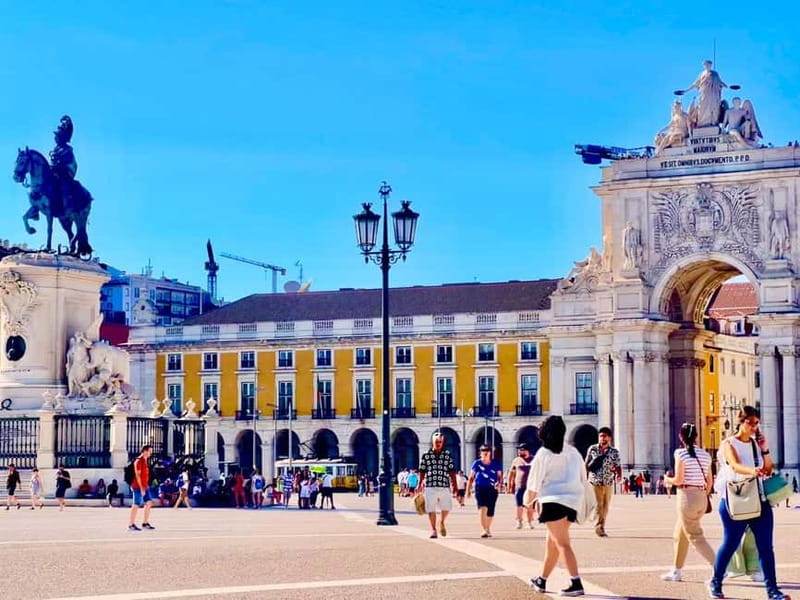 Lisbon: Guided Sightseeing Tour by Tuk Tuk - LX Factory and Lisbon’s Creative Side