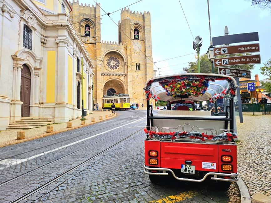 Lisbon: Guided Tuk-Tuk Tour Alfama and history - Saint Anthony Church and Lisbon Cathedral: guided time that pays off