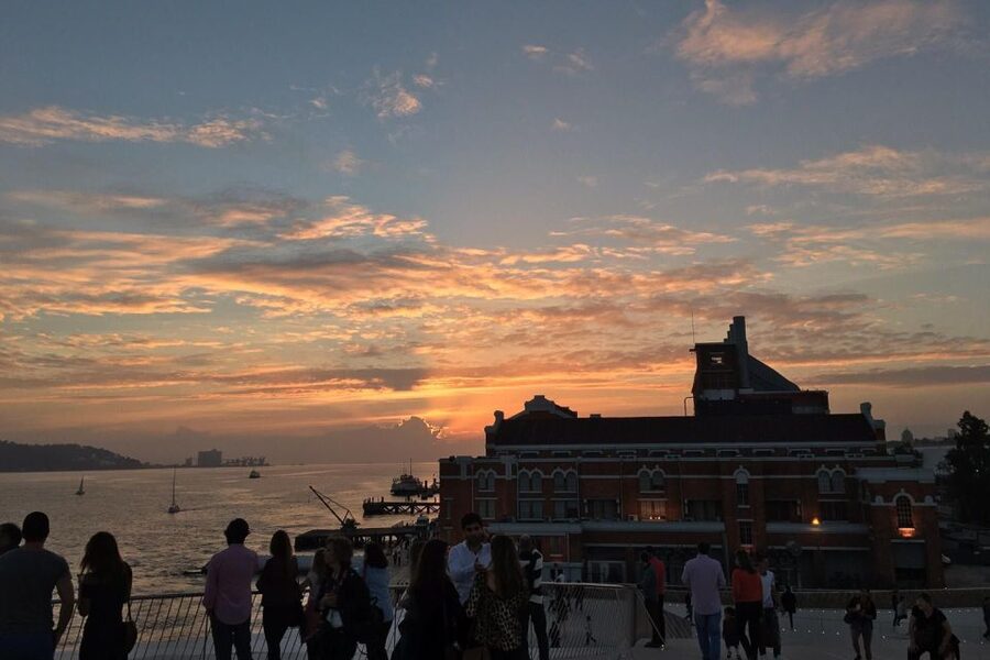Lisbon Guided Tuk Tuk Tour: The City by the River - Price and value for a private group up to 3