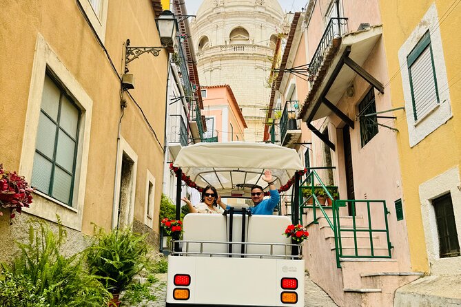 Lisbon: Old Town Tour by Tuk Tuk - Santa Engracia (Panteão Nacional): architecture first, details second