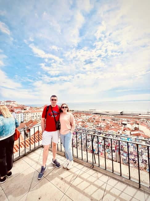 Lisbon Old Town Tuk Tuk Top Experience - From Lisbon Cathedral to Portas do Sol: The First Big Lisbon Moment