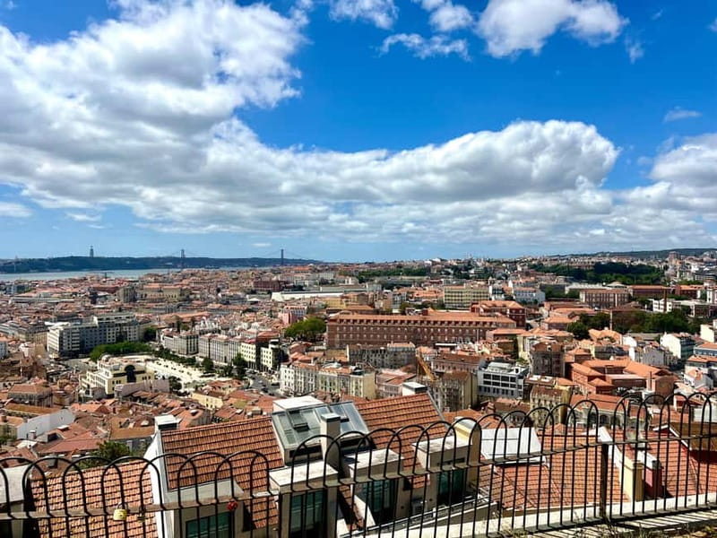 Lisbon Old Town Tuk Tuk Top Experience - Lisbon Flea Market and Alfama: Real Streets, Real Angles