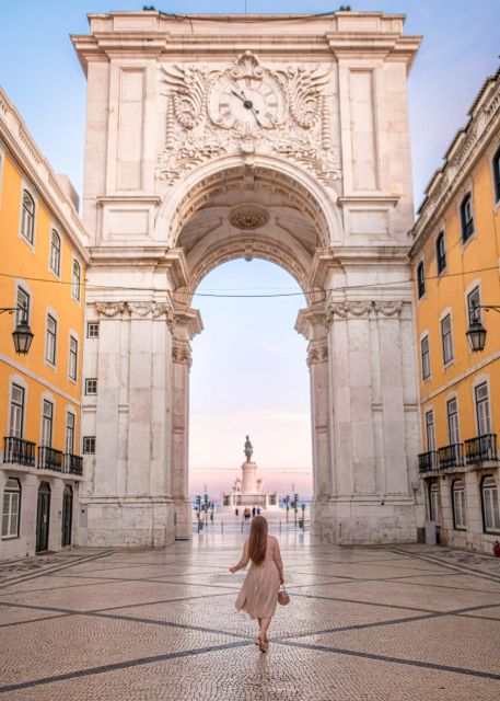 Lisbon Old Town Tuk Tuk Top Experience - Praça do Comércio and Rua Augusta Arch: From Old Haze to Downtown Power