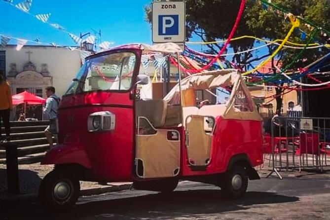 Lisbon on TukTuk - Lisbon Cathedral stop: the 12th-century core, but tickets not included