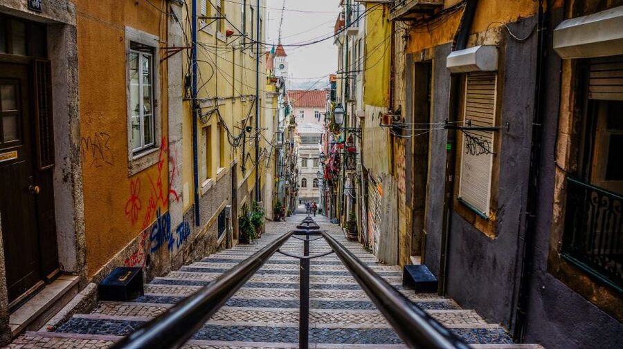 Lisbon: Private Expert City Tour by Eco Tuk Tuk - Key Reasons to Choose This Eco Tuk Tuk Tour