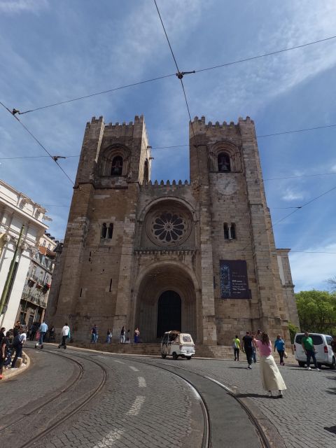 Lisbon:Private guided historical sightseeing Tour by TUK-TUK - Key takeaways before you book