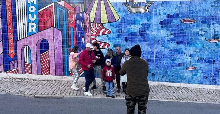 Lisbon Private Sightseeing Photography Tour with Tuk Tuk - The route through Lisbon’s highlights: what each stop gives you