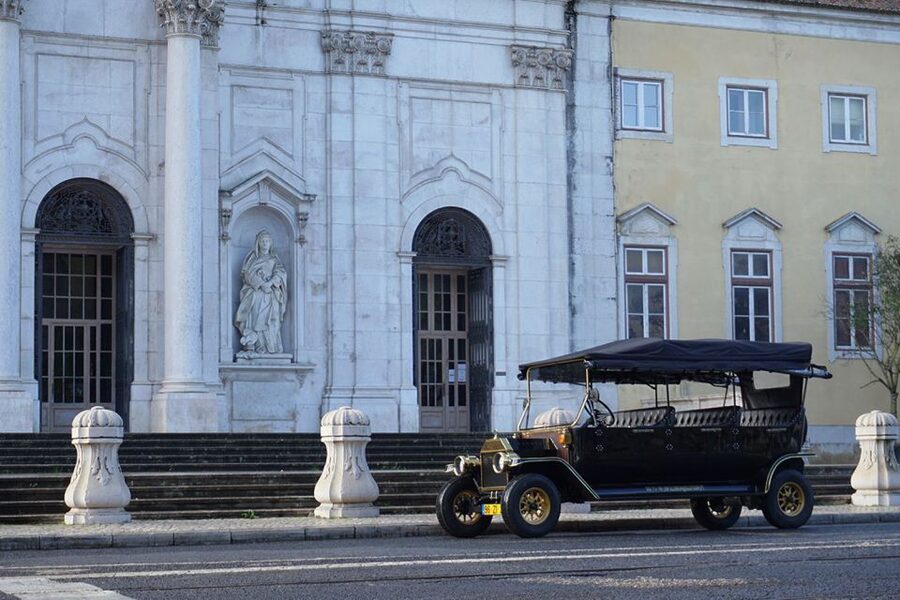Lisbon: Private Sightseeing Tour in a Vintage Tuk Tuk - Cost vs Value: $159 for Up to Four and What You Get for That
