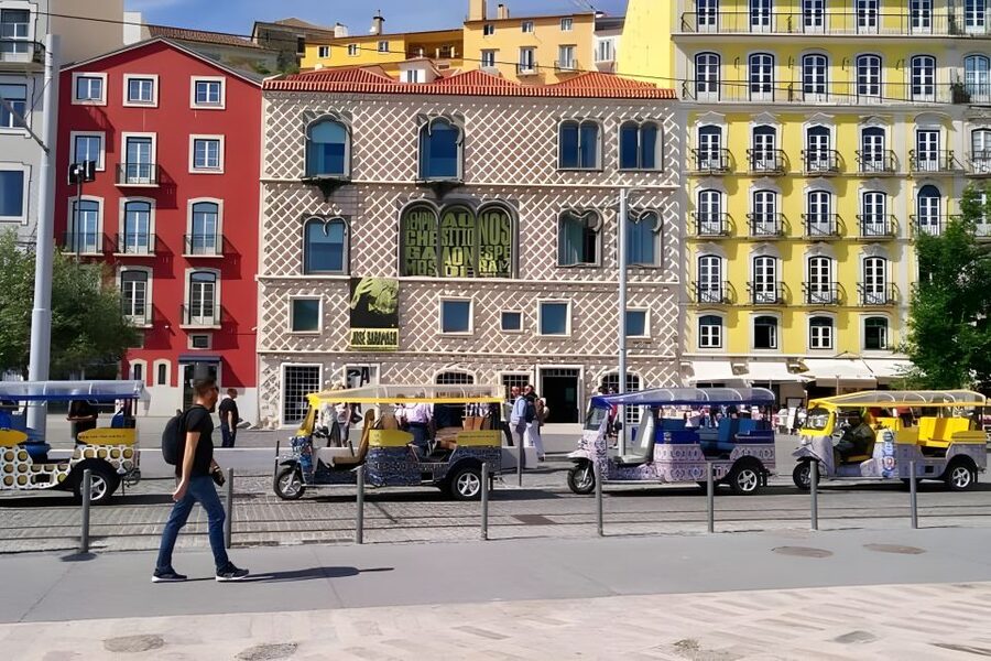 Lisbon: Private Tuk Tuk Sightseeing Tour & Historic Stories - Lisbon Cathedral on the Route: Why Passing a Landmark Can Still Be Worth It
