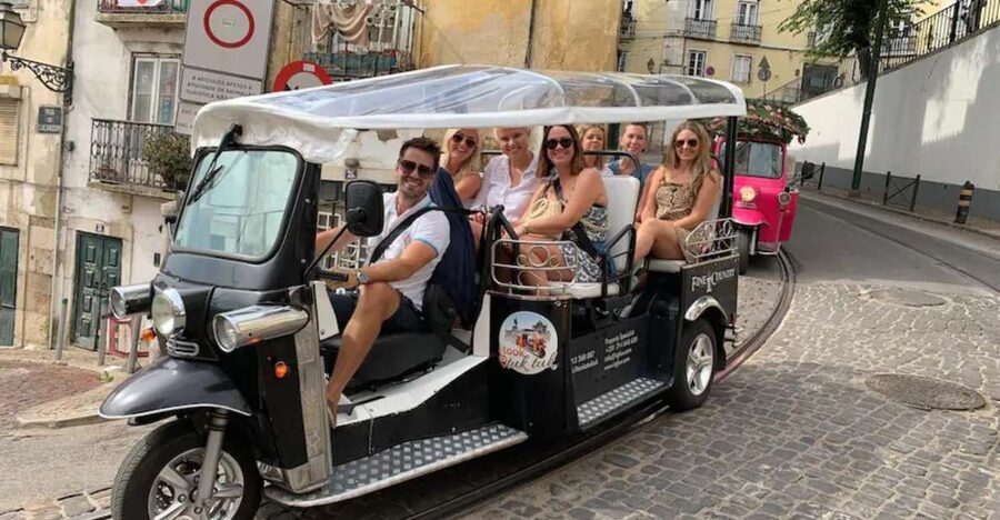 Lisbon: Private Tuk-Tuk Tour - Lisbon Cathedral, Portas do Sol, and Senhora do Monte: the core route that teaches the city