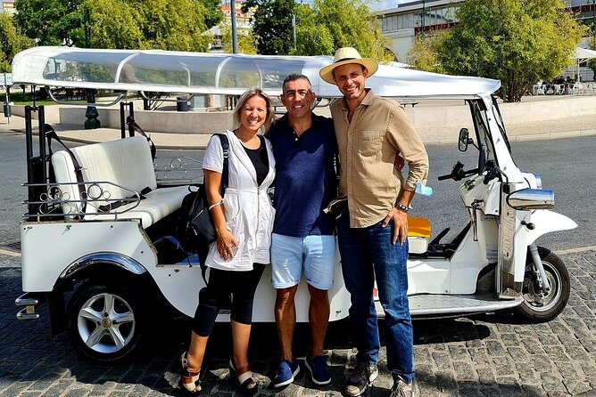 Lisbon Private Tuk Tuk Tour: City Highlights - Chiado and Bairro Alto: where creativity spills into the streets