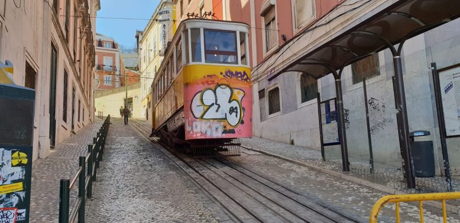 Lisbon: Private Tuk-Tuk Tour for 2 hours - Lisbon Cathedral: A Photo Stop That Gets You Oriented