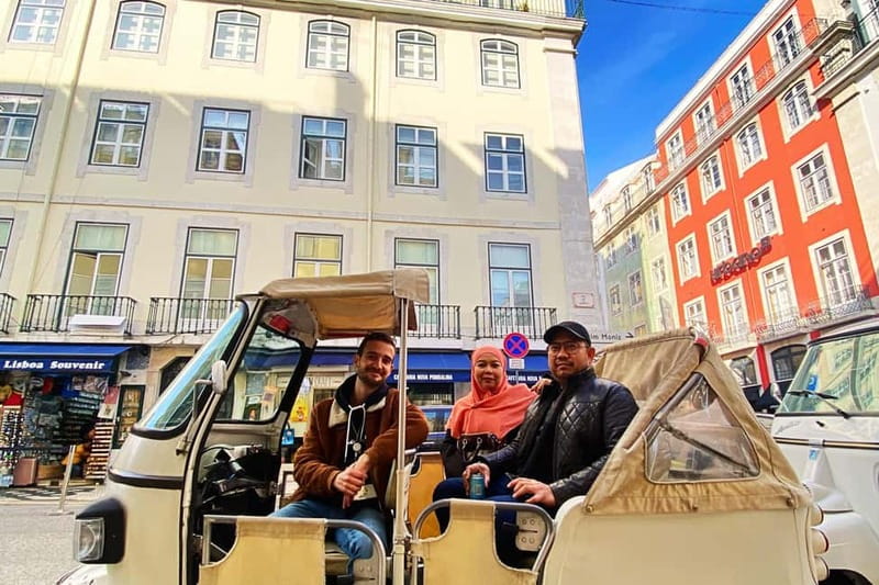 Lisbon: Private Tuk-Tuk Tour with Local Guide - Price and Value for a Private Group Up to 3