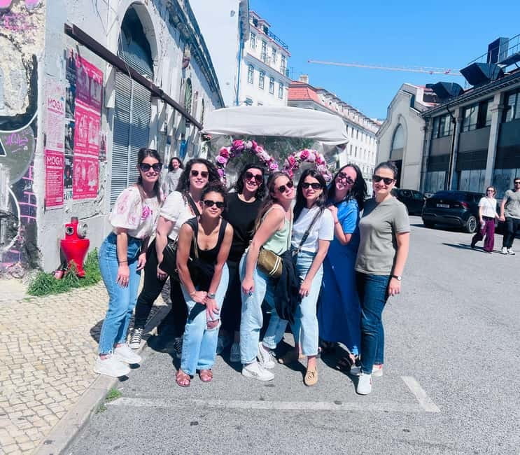 Lisbon: Private Tuktuk Tour with History & Music - Alfama viewpoints and monuments: Santa Luzia to Senhora do Monte