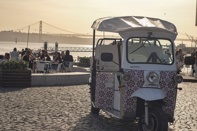 Lisbon Street Art - Private Tuk Tuk Tour with pickup - What the Guide Adds: From Walls to Cultural Meaning