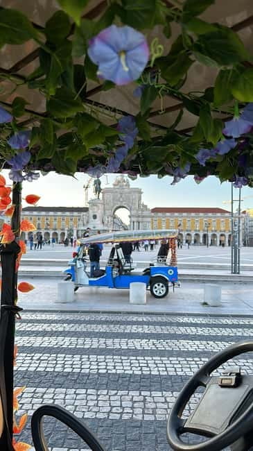 Lisbon Tuk Tuk Tour 1 Hour 30 Min - Santa Luzia to Santa Engracia: Neighborhood Texture Without Waiting All Day