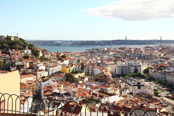 Lisbon Tuk Tuk Tour – 1-Hour Old Town Experience - Rossio Square and the Santa Justa Elevator: Lisbon’s Big-Scene Introductions