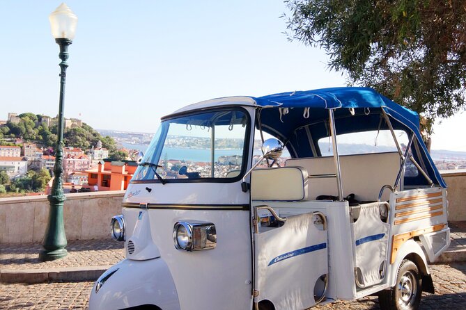 Lisbon Tuk Tuk Tour – 1-Hour Old Town Experience - Alfama’s Narrow Streets: Why This Neighborhood Still Feels Like Lisbon