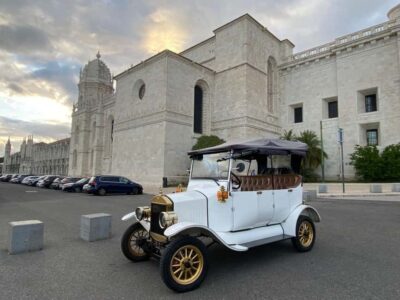Lisbon Tuk Tuk Tour – Main Highlights - Monument to the Discoveries (Padrão dos Descobrimentos) without the confusion