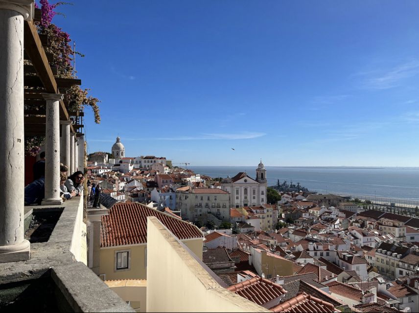 Lisbon Tuktuk Old-town Sightseeing Tour - Key things I’d watch for on this Lisbon tuktuk loop