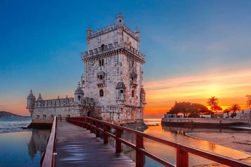 Lisbon with Tukxi: From East to West Private Tour by Tuk Tuk - Praça do Comércio to Chiado: the city opens up
