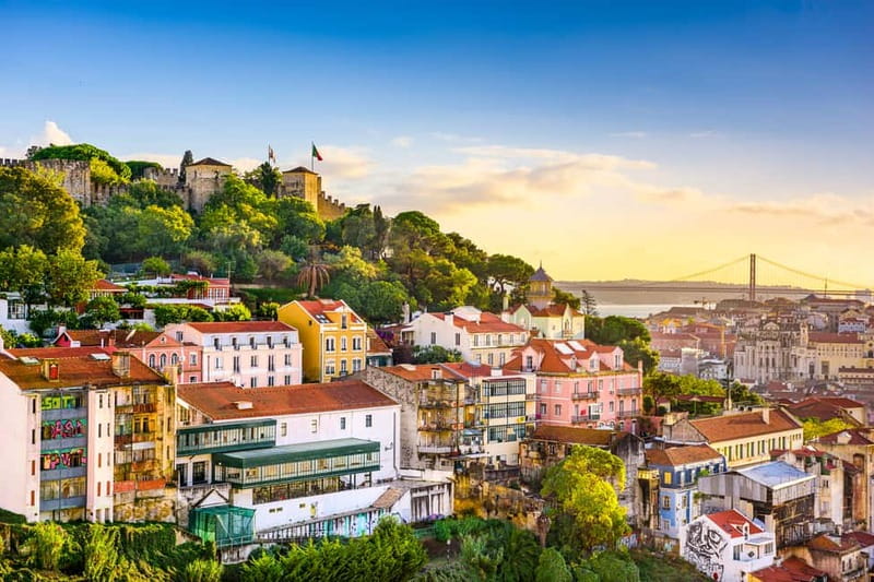 Lisbon with Tukxi: Historical Secrets by Tuk-Tuk - São Vicente de Fora Church: The Quiet “Hold Still” Moment