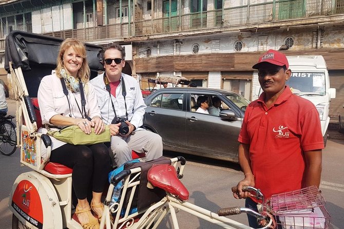 Luxury Rickshaw Tour of Old Delhi - Key Things You’ll Notice on This Old Delhi Rickshaw Ride