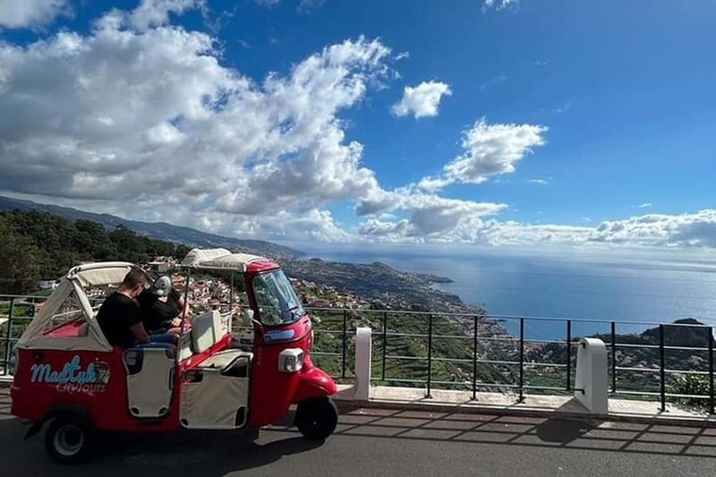 Madeira: Cabo-Girão Skywalk + Câmara de Lobos Tuk-Tuk Tour - Funchal pickup and the coastal approach via Praia Formosa