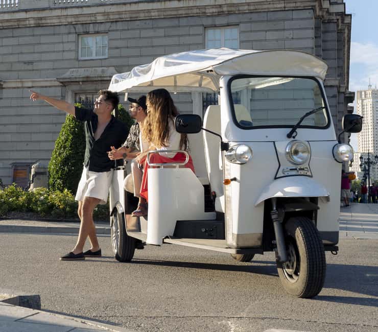 Madrid: Eco-Friendly, Private, and Unique Tuk Tuk Experience - Electric tuk tuk comfort in Madrid’s center