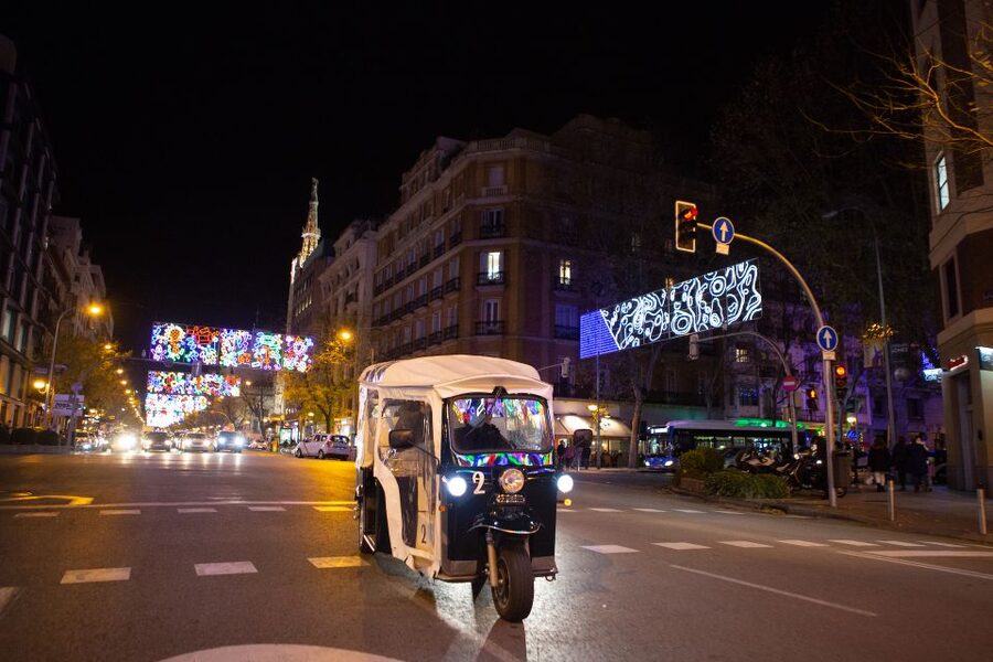 Madrid: Private Christmas Lights Tour by Eco Tuk-Tuk - Should You Book This Madrid Christmas Lights Tour?