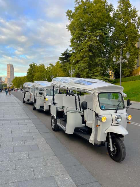 Madrid: Private Tuk Tuk Tour with Expert Guide and Panoramic Views - Why an electric tuk-tuk is the smart way to start Madrid