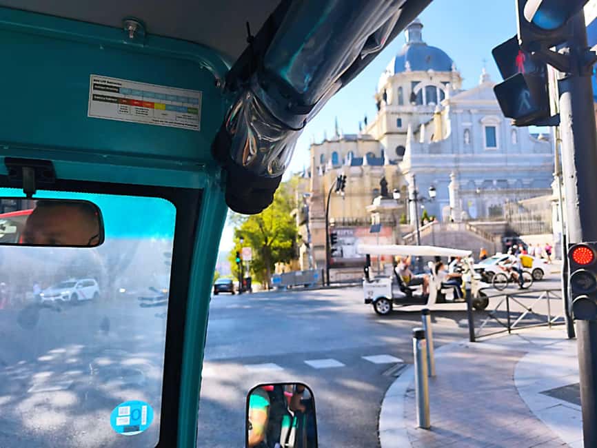 Madrid: Tuk Tuk Tour of the Historic Heart and Gran Vía. 1h 15min - Gran Vía and Cibeles Fountain: theater boulevard energy and Real Madrid celebration points