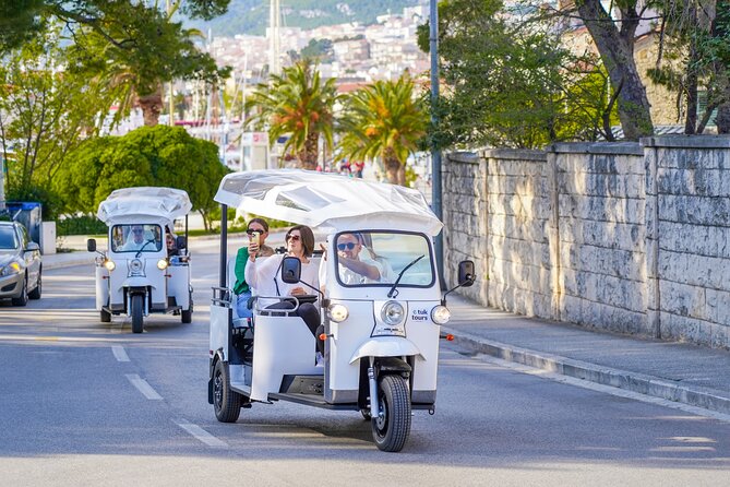 Makarska: Skywalk Tour with a Tuk Tuk - Skip the line ticket - Stop at Nature Park Biokovo: the viewpoint, plus cherry liqueur and chocolate