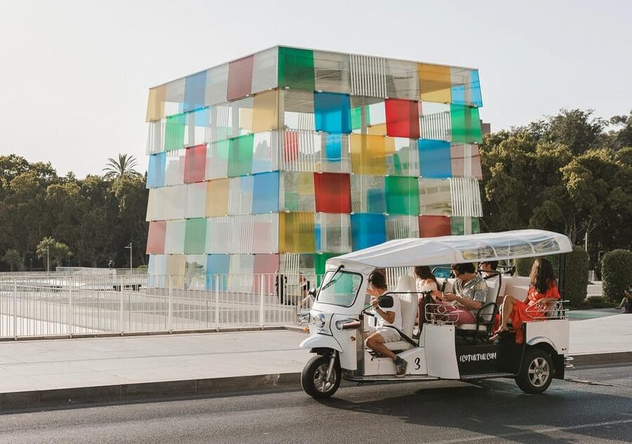Malaga: Private City Tour by Eco Tuk Tuk - The Rules of the Tuk Tuk Ride: What Fits and What Doesn’t