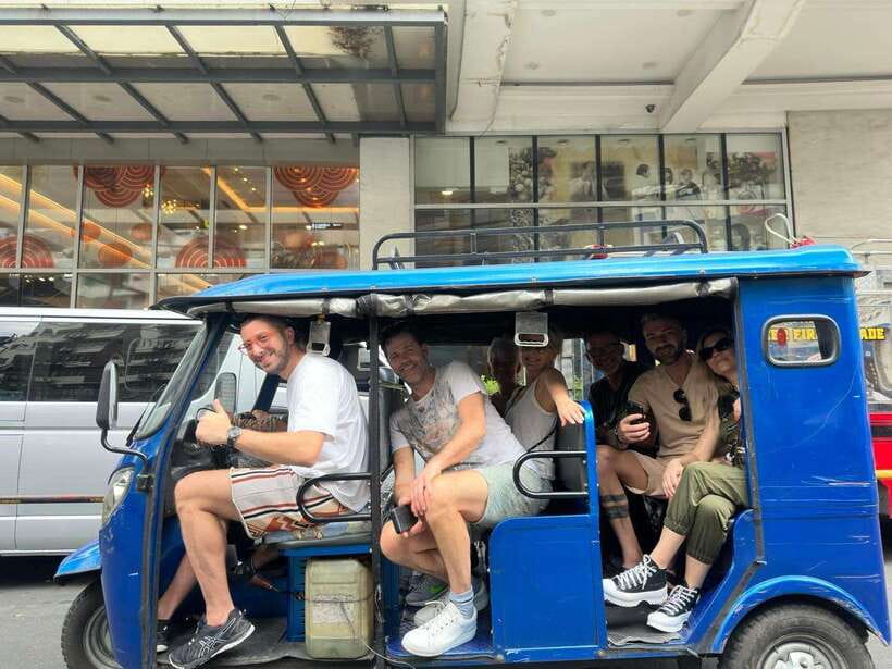 Manila: Guided Tuk Tuk Ride - Divisoria wet markets: shopping, seafood, and the pace of daily work