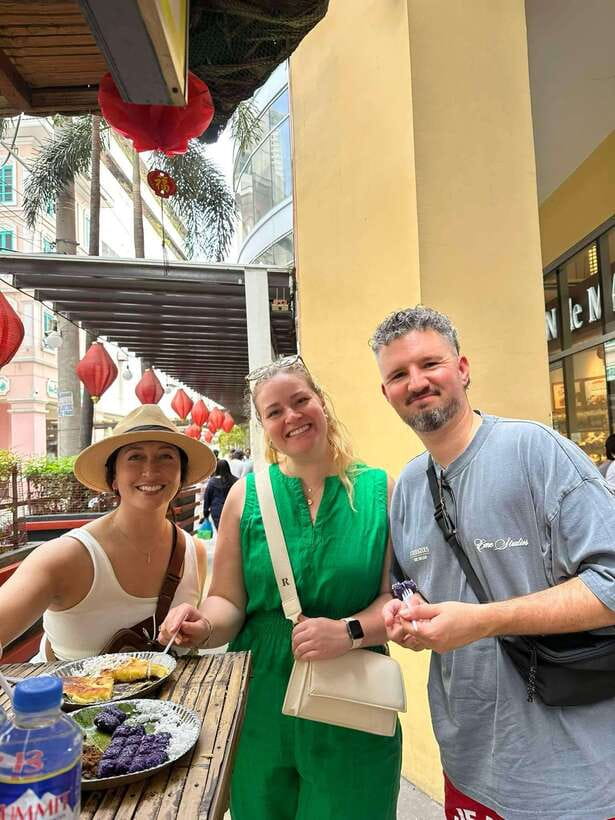 Manila Street Food and Drinks with Tuktuk Experience - The food tastings: sweet and savory you can plan your appetite around