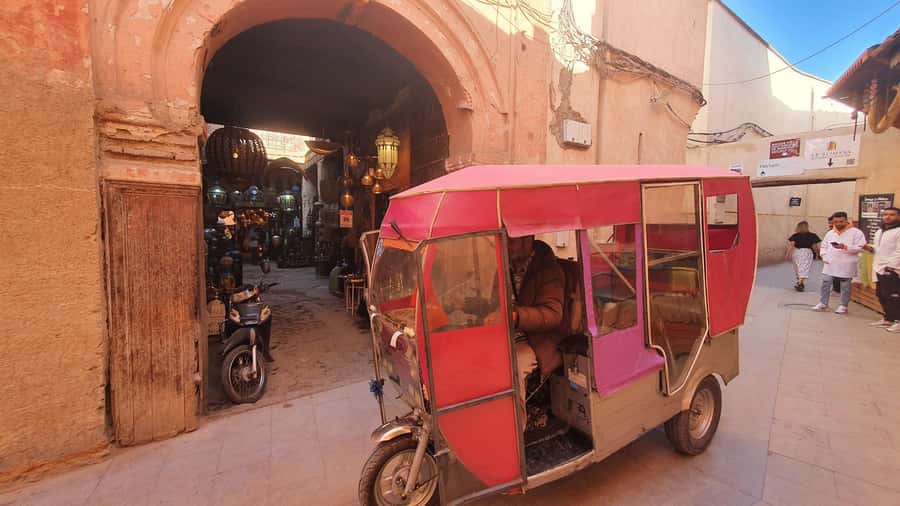Marrakech Tuk-Tuk Tour with Photography Museum+Secret Garden - Meeting at Koutoubia: Where the Tour Starts and How It Feels
