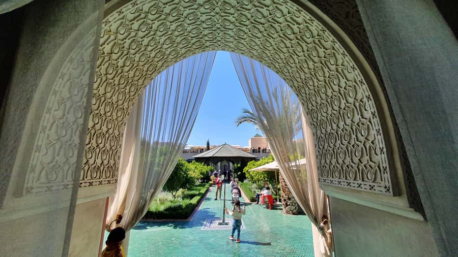 Marrakech Tuk-Tuk Tour with Photography Museum+Secret Garden - Maison de la Photographie: 30 Minutes in a Riad Full of Morocco Through Photos