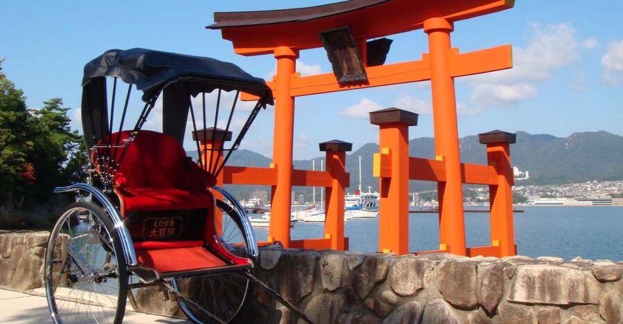 Miyajima: Private Rickshaw Tour to Itsukushima Shrine - Town Streets to the Waterfront: The Scenic Setup