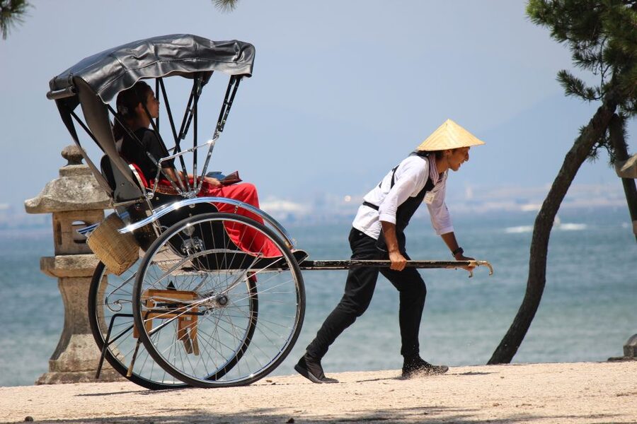 Miyajima: Private Rickshaw Tour to Itsukushima Shrine - Itsukushima Shrine and the Floating Torii at High Tide