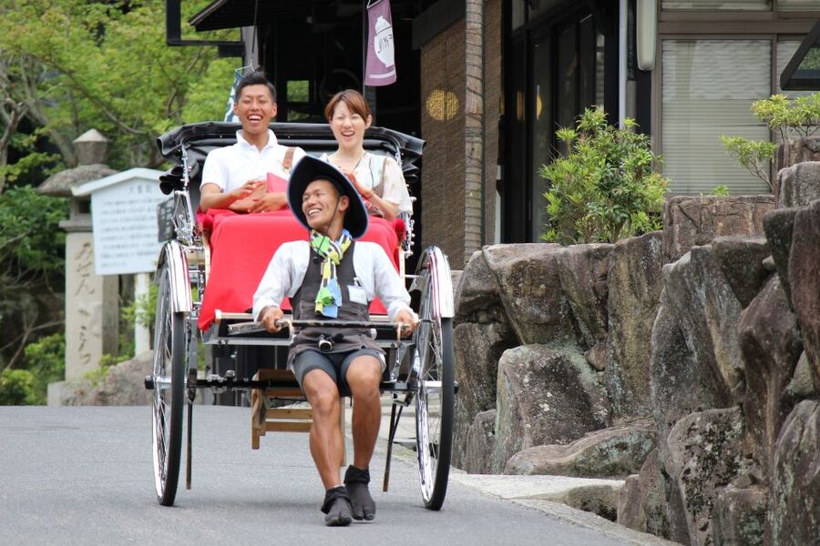 Miyajima: Private Rickshaw Tour to Itsukushima Shrine - Daishoin Temple (70-Minute Option): A View Worth the Climb