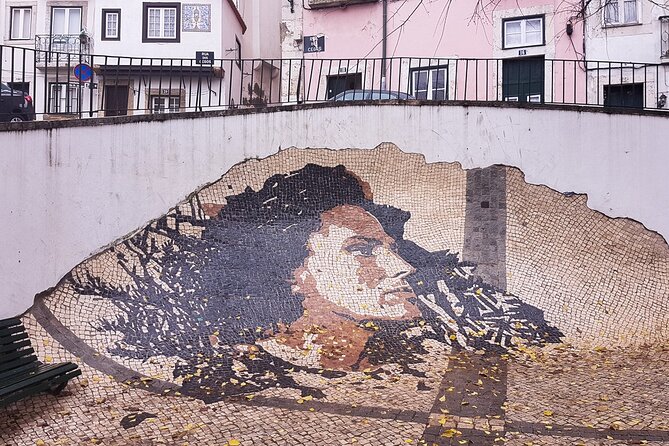 Mon Ami Maravilha - Lisbon Street Art Private Tuk Tuk Tour - Pickup and timing: the part people forget, until it matters