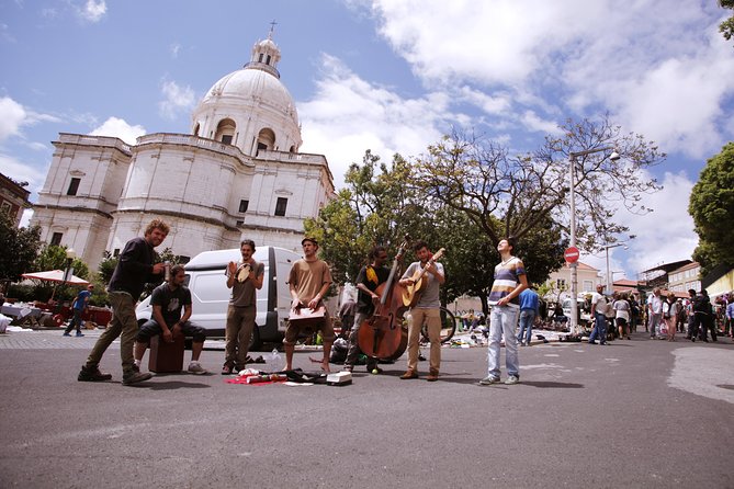 Mon Ami Vadio - Lisbon Old City Private Tuk Tuk Tour - Stop 1: Lisbon Cathedral (Se Cathedral) and the Crusader-Era Story