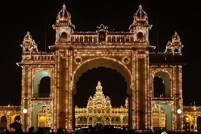Mysore Tuk-Tuk Tours - Chamundi Hills: panoramic views, temple time, and the 1,000-steps reality check