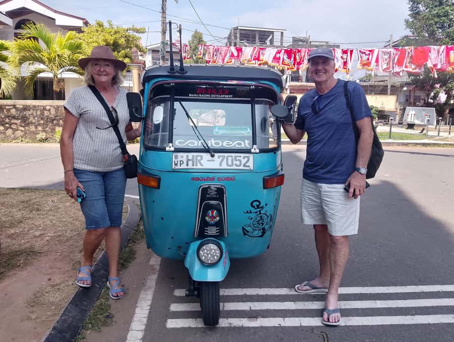 Negombo: Guided City Tour by Tuk Tuk with Hotel Pickup - Key Things You’ll Notice on This Negombo Tuk-Tuk Tour