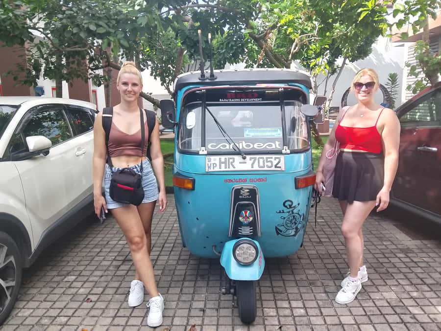 Negombo: Guided City Tour by Tuk Tuk with Hotel Pickup - Riding the Dutch Canal Like a Colonial-Era Waterway