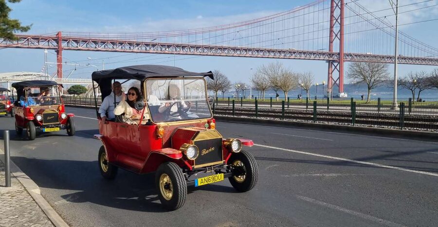 Nostalgic Lisbon Tuk Tuk Tour: Hidden Gems - Weather and getting around: rain or shine, but plan smart