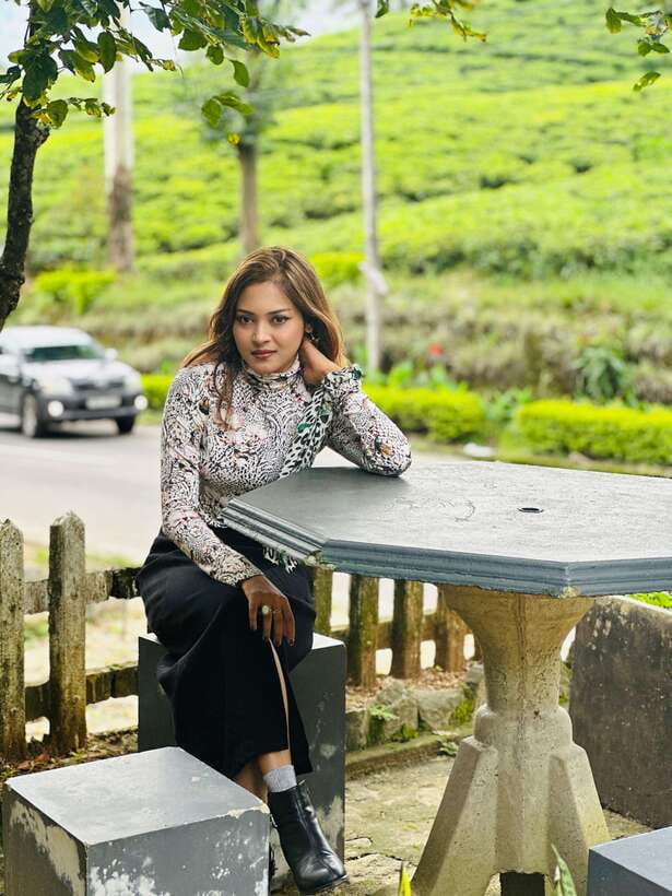 Nuwara Eliya: Tea Factory and Victoria Park Tour by Tuk Tuk - Golf course, racecourse area, and the colonial “hill station” feel