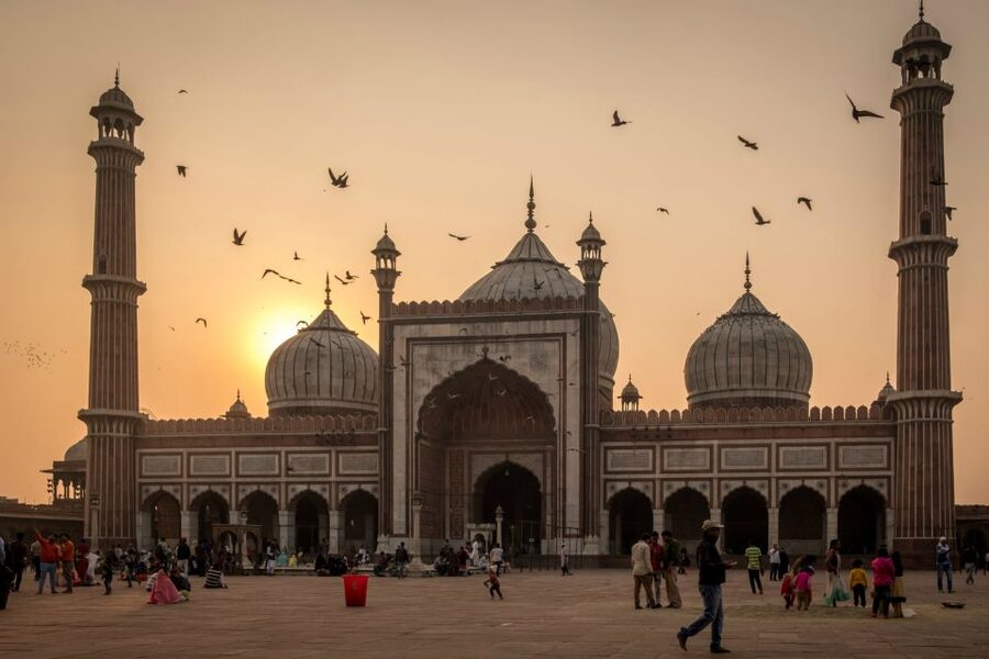 Old Delhi: 3-Hour Tuk-Tuk/Rickshaw Tour - Safety and Etiquette That Keep the Day Smooth