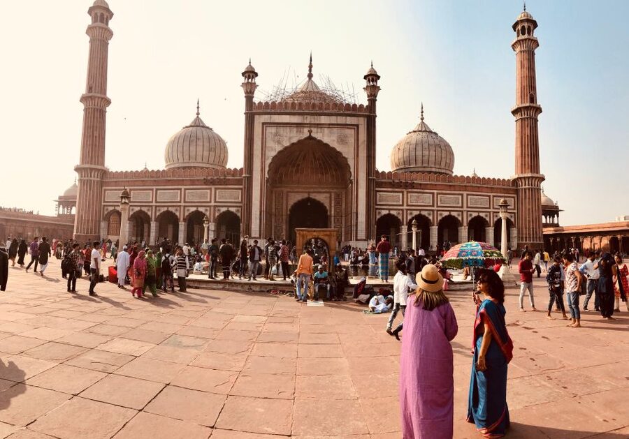 Old Delhi: 3-Hour Tuk-Tuk/Rickshaw Tour - Jama Masjid: The Courtyard First, Then the View